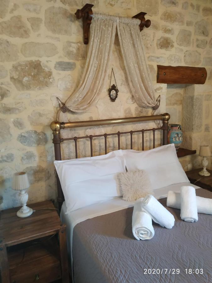 Amazing Stone Villas Kapetanianá 외부 사진