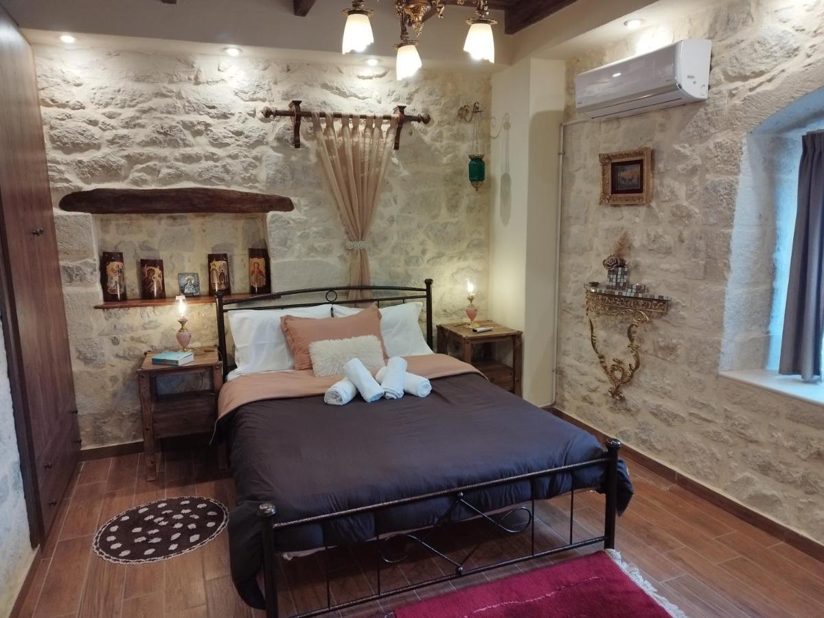 Amazing Stone Villas Kapetanianá 외부 사진