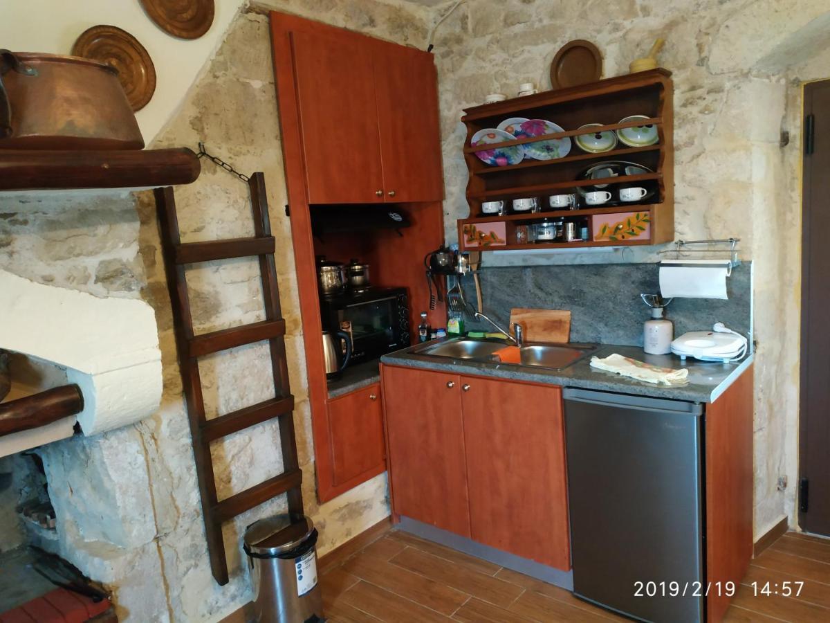 Amazing Stone Villas Kapetanianá 외부 사진